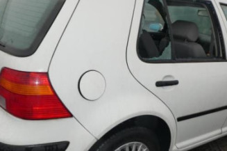 Air bag conducteur VOLKSWAGEN GOLF 4