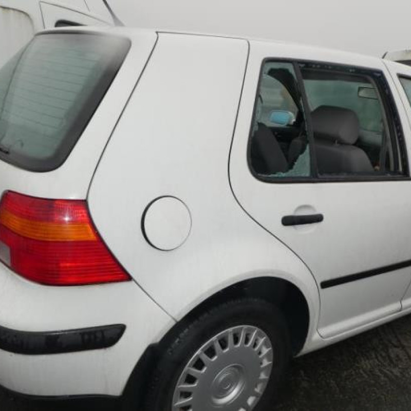 Air bag conducteur VOLKSWAGEN GOLF 4 Photo n°3