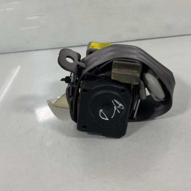 Pretensionneur de ceinture avant droit VOLKSWAGEN GOLF 4 Photo n°3