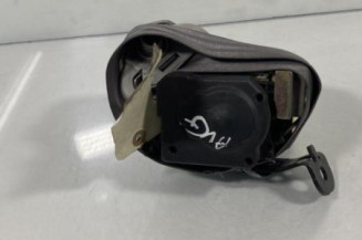 Pretensionneur de ceinture avant gauche VOLKSWAGEN GOLF 4