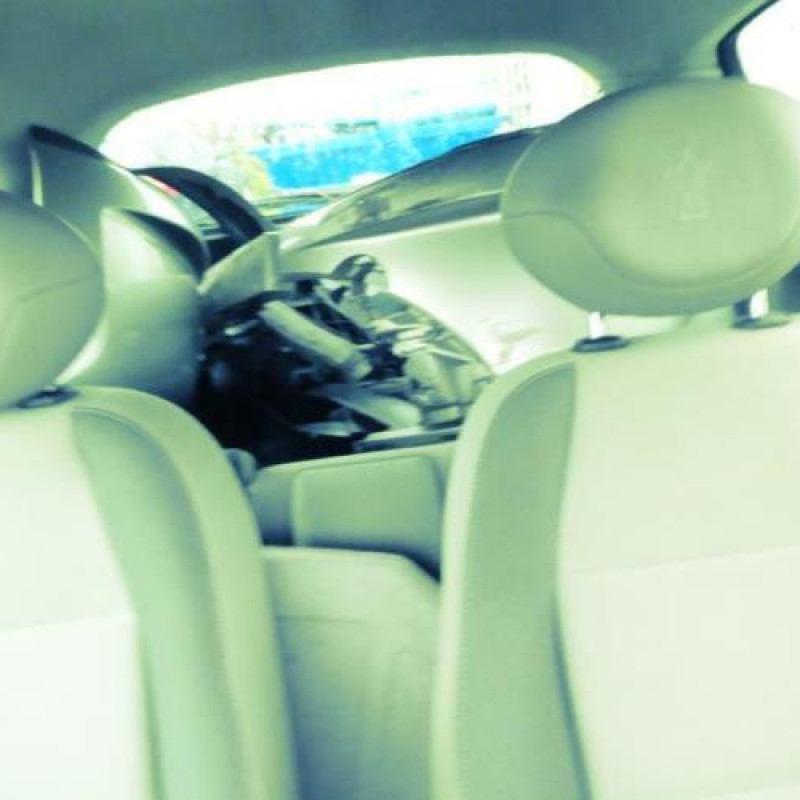 Air bag conducteur PEUGEOT 207 Photo n°6