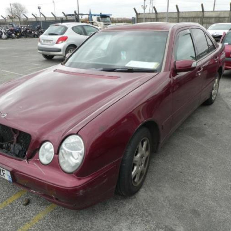 Porte arriere droit MERCEDES CLASSE E 210 Photo n°4