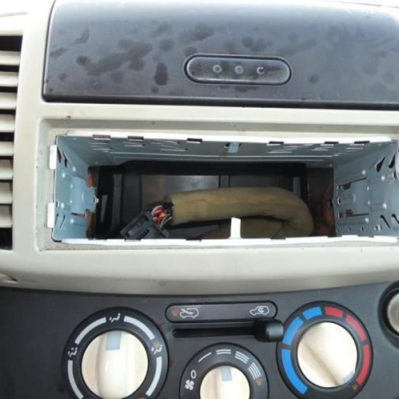 Pare soleil droit NISSAN MICRA 3 Photo n°9