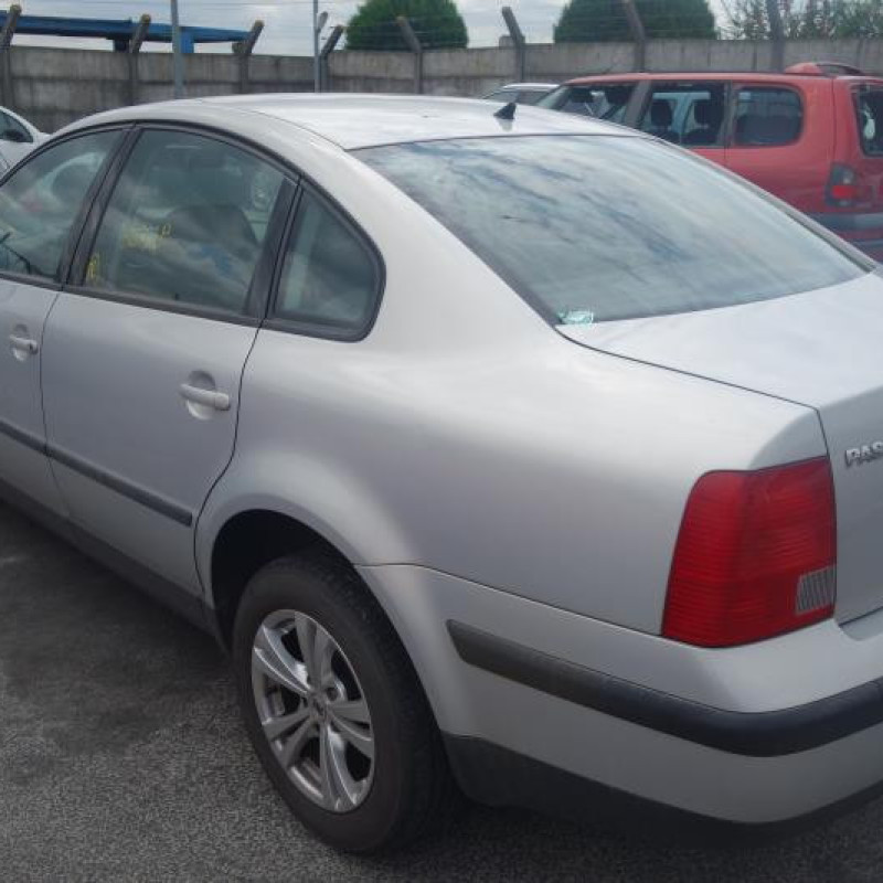 Porte arriere gauche VOLKSWAGEN PASSAT 4 Photo n°7