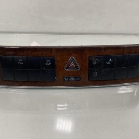 Bouton de warning MERCEDES CLASSE C 203 Photo n°1