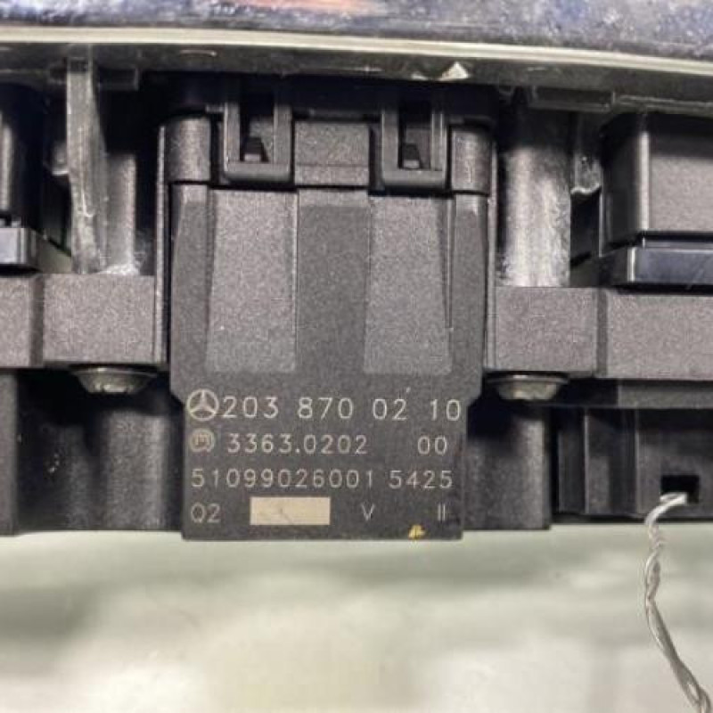 Bouton de warning MERCEDES CLASSE C 203 Photo n°3