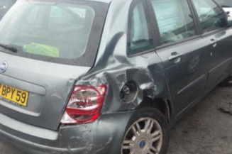 Moteur essuie glace arriere FIAT STILO