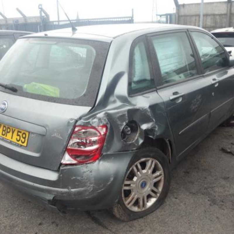 Moteur essuie glace arriere FIAT STILO Photo n°5