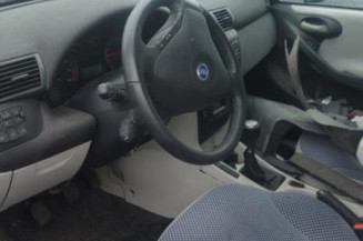 Moteur essuie glace arriere FIAT STILO