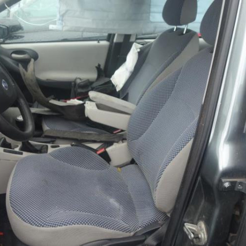 Moteur essuie glace arriere FIAT STILO Photo n°9