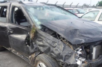 Serrure avant droit DACIA DUSTER 1