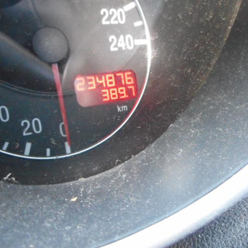 Pare choc arriere ALFA ROMEO 147 Photo n°13