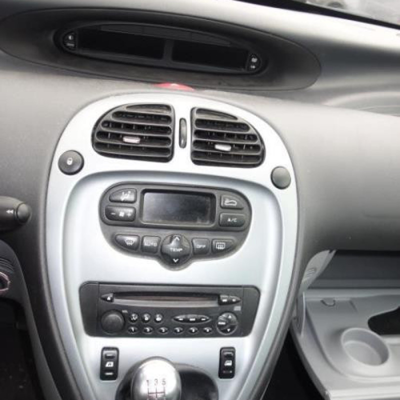 Pretensionneur de ceinture avant droit CITROEN XSARA PICASSO Photo n°13