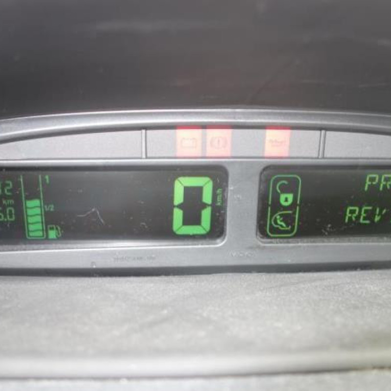 Pretensionneur de ceinture avant droit CITROEN XSARA PICASSO Photo n°14