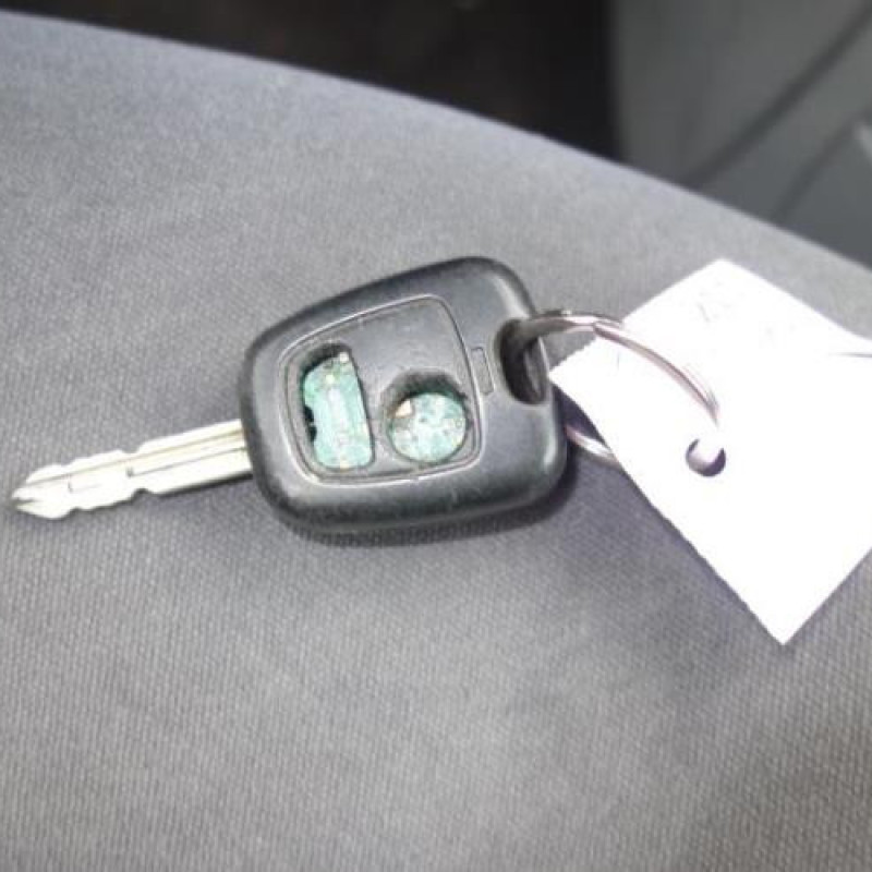 Pretensionneur de ceinture avant droit CITROEN XSARA PICASSO Photo n°16
