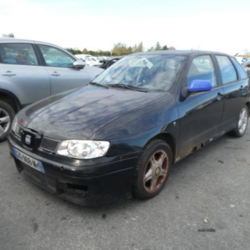 Feu arriere principal droit (feux) SEAT IBIZA 2 Photo n°3