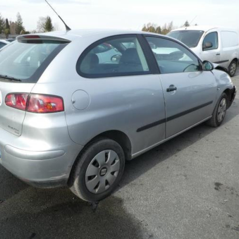 Moteur essuie glace arriere SEAT IBIZA 3 Photo n°6