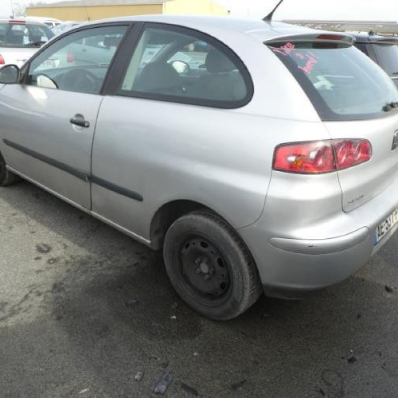 Moteur essuie glace arriere SEAT IBIZA 3 Photo n°7