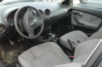Moteur essuie glace arriere SEAT IBIZA 3