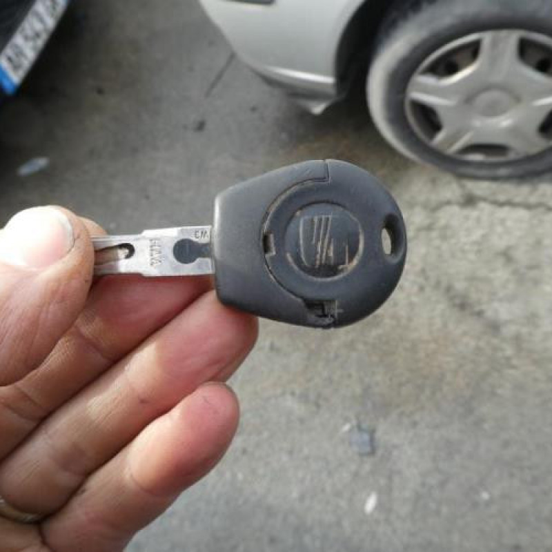 Moteur essuie glace arriere SEAT IBIZA 3 Photo n°16