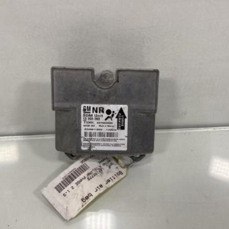 Boitier air bag OPEL ASTRA H Photo n°1