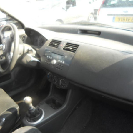 Leve vitre electrique avant gauche SUZUKI SWIFT 3