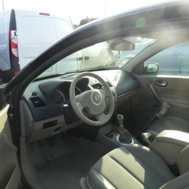 Compresseur clim RENAULT MEGANE 2 Photo n°8