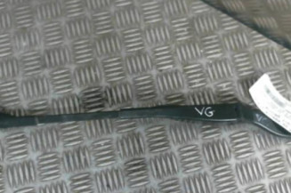 Bras essuie glace avant gauche MERCEDES CLASSE E 211 Photo n°1