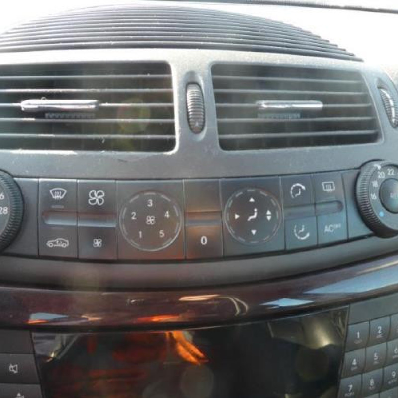 Pretensionneur de ceinture arriere gauche MERCEDES CLASSE E 211 Photo n°10