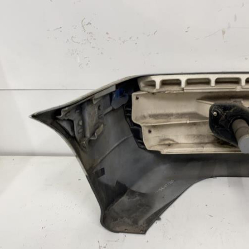 Pare choc arriere BMW SERIE 3 E36 Photo n°6