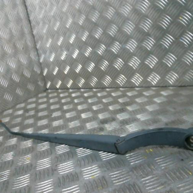 Bras essuie glace avant gauche HYUNDAI I 30 1 Photo n°1
