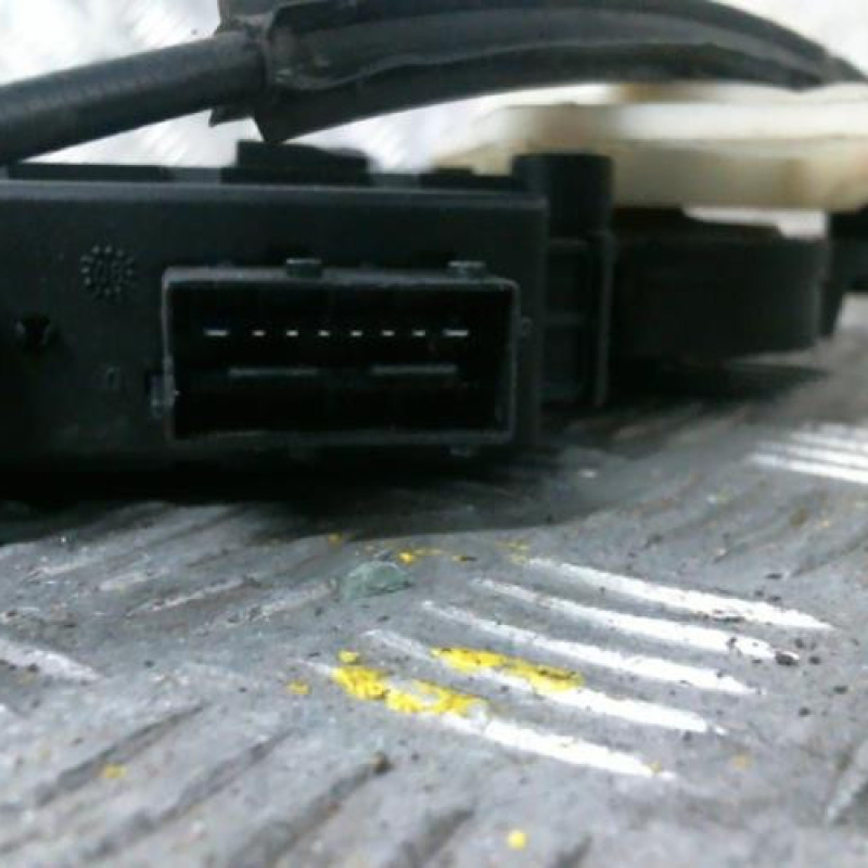 Leve vitre electrique avant droit CITROEN C4 PICASSO 1 Photo n°2