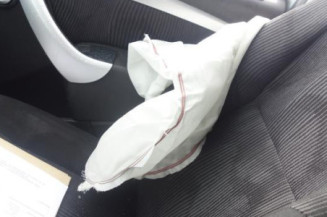 Pretensionneur de ceinture avant droit DACIA SANDERO 1
