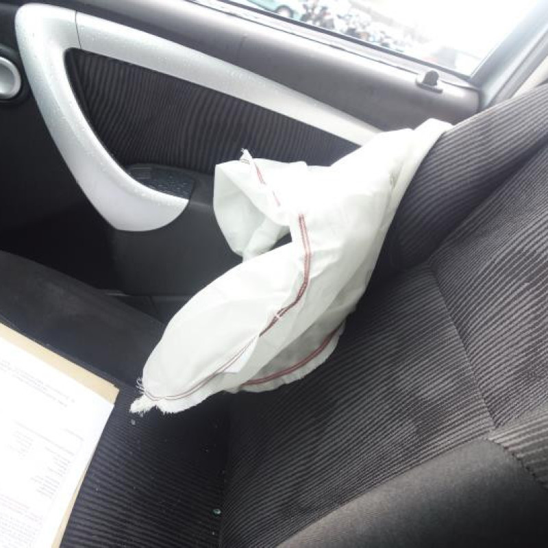 Pretensionneur de ceinture avant droit DACIA SANDERO 1 Photo n°10