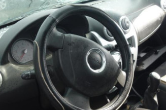 Leve vitre electrique avant gauche DACIA SANDERO 1