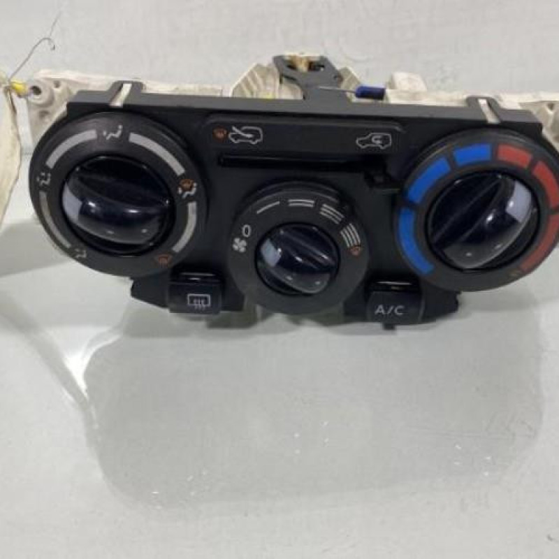 Commande chauffage NISSAN MICRA 3 Photo n°1