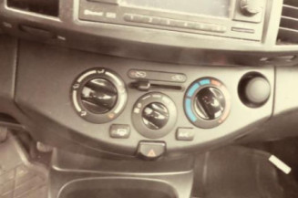 Leve vitre electrique avant droit NISSAN MICRA 3