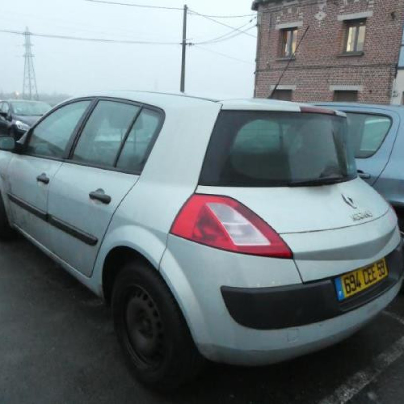 Pompe à carburant RENAULT MEGANE 2 Photo n°6