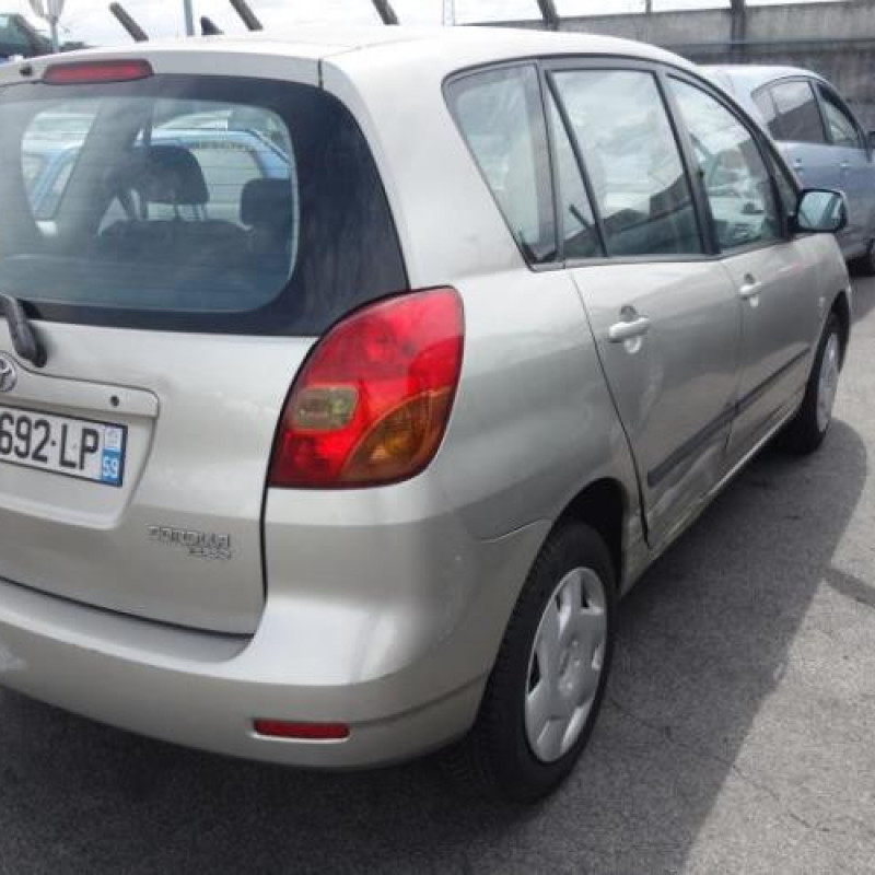 Compresseur clim TOYOTA COROLLA VERSO 1 Photo n°6