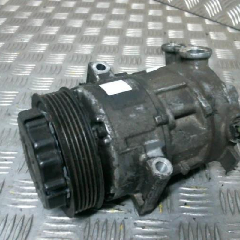 Compresseur clim OPEL CORSA D Photo n°1