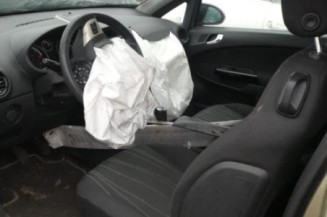 Compresseur clim OPEL CORSA D