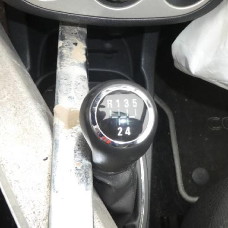 Compresseur clim OPEL CORSA D Photo n°9