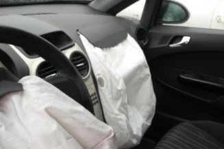 Compresseur clim OPEL CORSA D