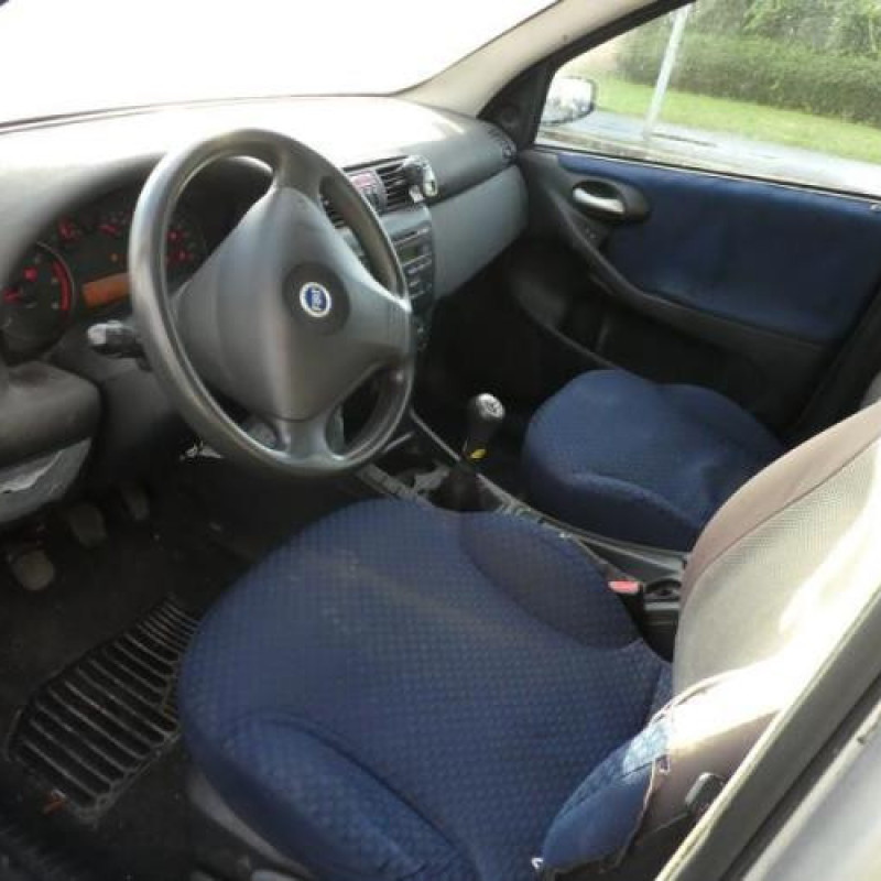 Porte avant gauche FIAT STILO Photo n°9