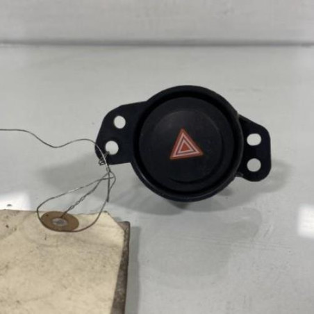 Bouton de warning CITROEN C1 2 Photo n°1