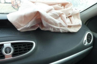Moteur essuie glace arriere RENAULT CLIO 3