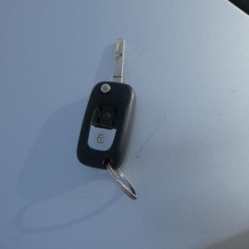 Moteur essuie glace arriere RENAULT CLIO 3 Photo n°15
