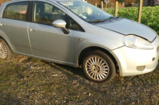 Verin de coffre FIAT GRANDE PUNTO