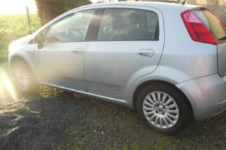 Verin de coffre FIAT GRANDE PUNTO