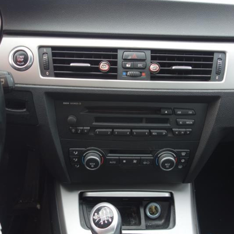 Feu arriere principal droit (feux) BMW SERIE 3 E90 Photo n°9
